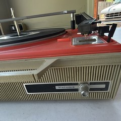 General Electric Portable Record Player Turntable with Volume Control