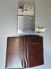 Vintage Panasonic RF-015 FM/AM Pocket Radio WORKS Mr Thin 1/2″ x 3″ x 5″