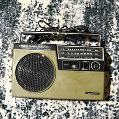Panasonic RQ-832S Portable AM/FM Radio 8-Track Player AC/Battery