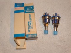 2 x Teledyne Hastings Vacuum Gauge tubes DV-4AM* NIB* #2