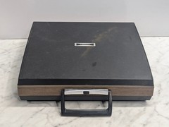 Columbia Portable Stereo Phonograph Record Player Japan 7044 – 7045 Battery