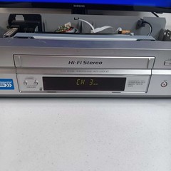 Sony SLV-N750 4-Head Hi-Fi Stereo VHS VCR Tested Working No Remote No Cables