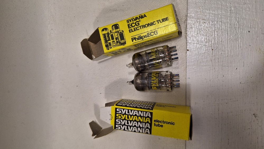 Vintage Sylvania 6LN8 Vacuum Tube Valve USA Tube UNTESTED
