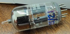 6201 12AT7WA ECC81 E81CC TUBE – GE JG-12AT7WA 1490 – 3-MICA TOP HALO – TESTED!