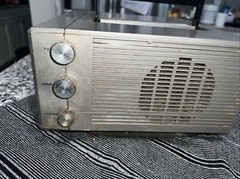 General Electric Portable TV / Radio Model 7-7150B Space Maker – no SOUND