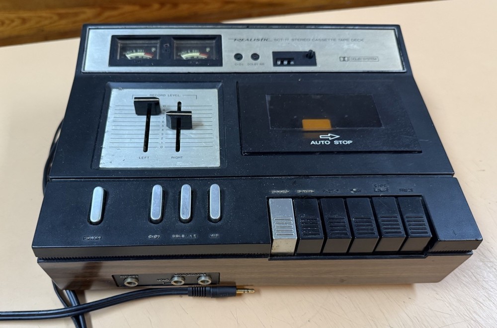 REALISTIC SCT-17 Stereo Dolby Noise Reduction Cassette Tape Deck Vintage