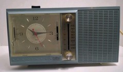 Vintage 1964 Blue & White RCA Victor Alarm Clock AM Radio Model 4RD52