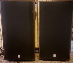 Perfect Cerwin Vega VS-120, Large 3-way Floor Speakers Clean & Awesome Sounding