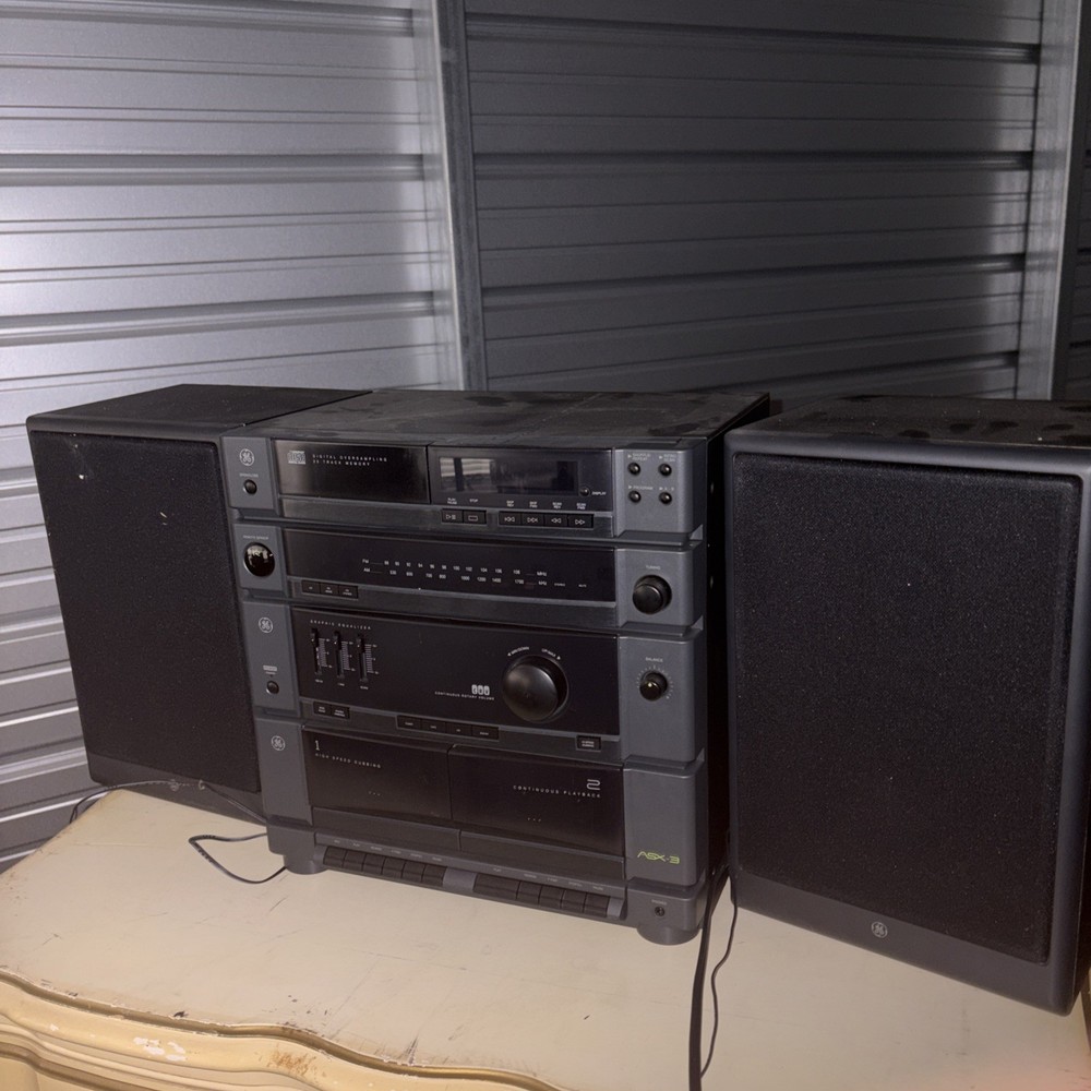 GE Compact Stereo System ASX-3 AM/FM Stereo 2 Cassette Cd Player With Speakers