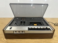 SONY TC-129 STEREO CASSETTE PLAYER. Plays Tape. READ..