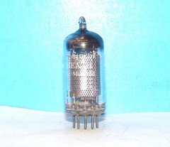 EF86 6267 Health by Mullard mesh plate audio vacuum tube valve Britain Z729