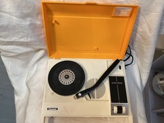 Vintage Panasonic Portable Record Player SG 336 Works AC / Batt, 45 & 33, Yellow