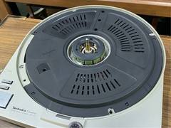 Technics SP-25 Turntable Quartz PLL DD Maintained and in very good condition