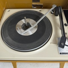 General Electric Wildcat Solid State Stereo Record Player Vintage TESTED WORKING