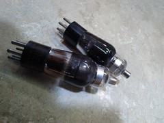 Lot of 4 RCA WARDS AIRLINE RAYTHEON Phillips 76 42 j9r 6d6 VACUUM TUBES
