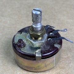 VTG NOBLE T-G1802T B500KOhms 6609A3 Japan Potentiometer w .23″ Shaft Guitar Amp