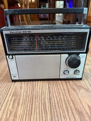 VINTAGE REALSTIC PATROLMAN SW-60 RADIO AC BATTERY 6 BAND AM/FM/VHF/TESTED