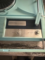 Vintage Zenith B505B Solid State Portable Record Player 33 & 45 rpm Blue READ!!