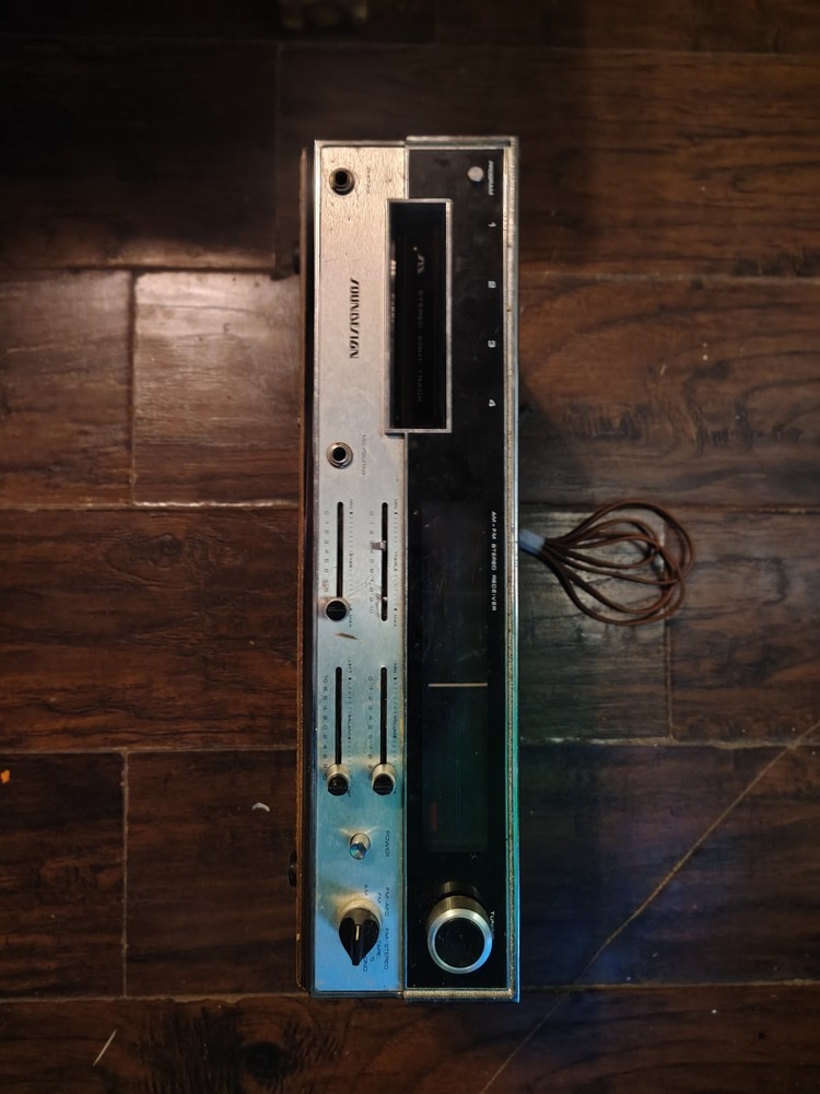 Dundalk 4516G Vintage Stereo Receiver Wood Case Silver Face