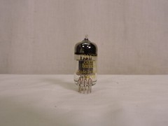 12AX7EH Electro-Harmonix Vacuum Tube. Strong Test. #607