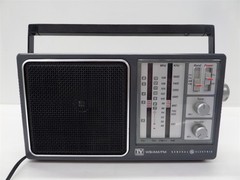 GE General Electric 4-Band Receiver Radio 7-2945A – No Battery Cover