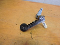 Revox A-77 (S.L.S.) with dolby Reel to Reel Part – Pinch Roller Assembly.