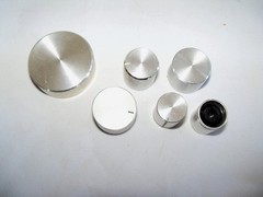 6 VINTAGE RECEIVER/AMP KNOBS BRAND UNKNOWN