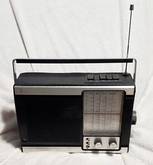 VINTAGE “Sears Solid State” Multi Band- Model# 800.24270 800 (AM-FM-TV1-TV2-PSB)