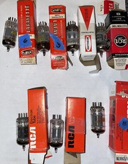 12AT7 7025 6HL8 Vacuum Tube- Raytheon RCA Lafayette tested good 12AX7A electron