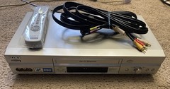 Sony SLV-N750 Hi-Fi VHS VCR Video Cassette Recorder Player with Remote & AV Wire