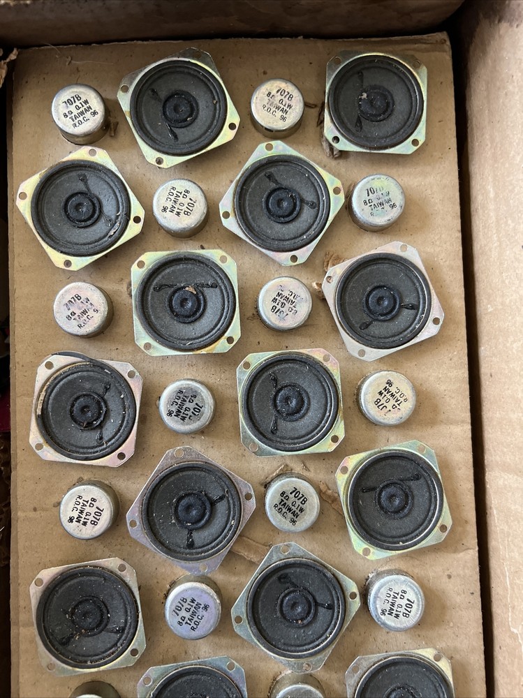 Lot Of 5: Philmore 707B MIDGET PM SPEAKER 1.5″ 8-OHM R.o.c. 96