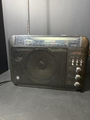 Vintage GE Superadio 7-2880 AM/FM Long Range Radio – Great Shape 1979 Tested