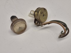 Vintage 1950’s General Electric Alarm Clock Tube Radio Power Switch