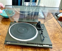 TECHNICS SL-BD20 DC SERVO AUTOMATIC TURNTABLE SYSTEM WITH CARTRIDGE