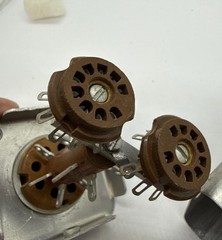 (1) Rare VINTAGE VECTOR 8 PIN To Dual 9 Pin VACUUM TUBE SOCKET Adapter