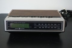 General Electric Radio Model 7-4655B FM AM Radio Alarm Clock