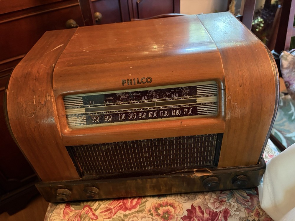 Philco Vintage Tube Radiol- Short Wave Model 42-340