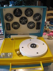Vtg Arvin Solid State Psychedelic Blue & Yellow Phonograph Record Player ASIS
