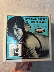 Vintage Veritas Model V-960 Dynamic Stereo Headphones with Original Box