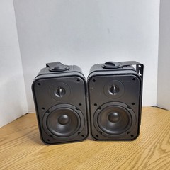 KLH M-Pro5 Indoor/Outdoor 5 -100 Watt 2 Speaker System with Brackets No Grills
