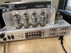 Fisher 400 stereo tube FM receiver in excellent cosmetic condition