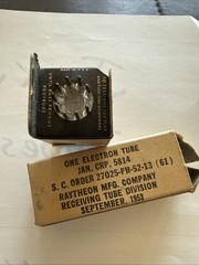NOS Raytheon JAN CRP 5814A 12AU7 1953/4 Ham Radio Tube Tested At 100% T28
