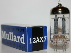 1 x Mullard 12AX7 / ECC83 tube, Brand NEW in Box