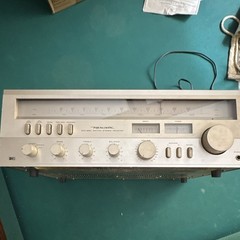 Realistic STA-820 AM/FM Stereo Receiver Silver Face with Wood Case