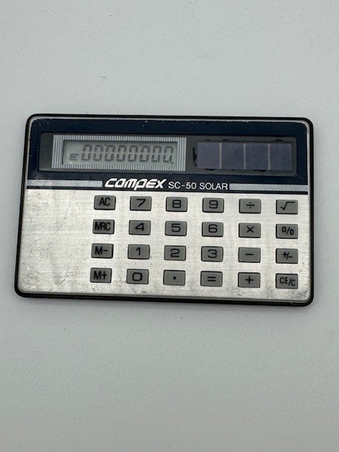 Vtg Mini Solar Calculator Complex SC-50 – Working – Early 70s Credit Card Size!