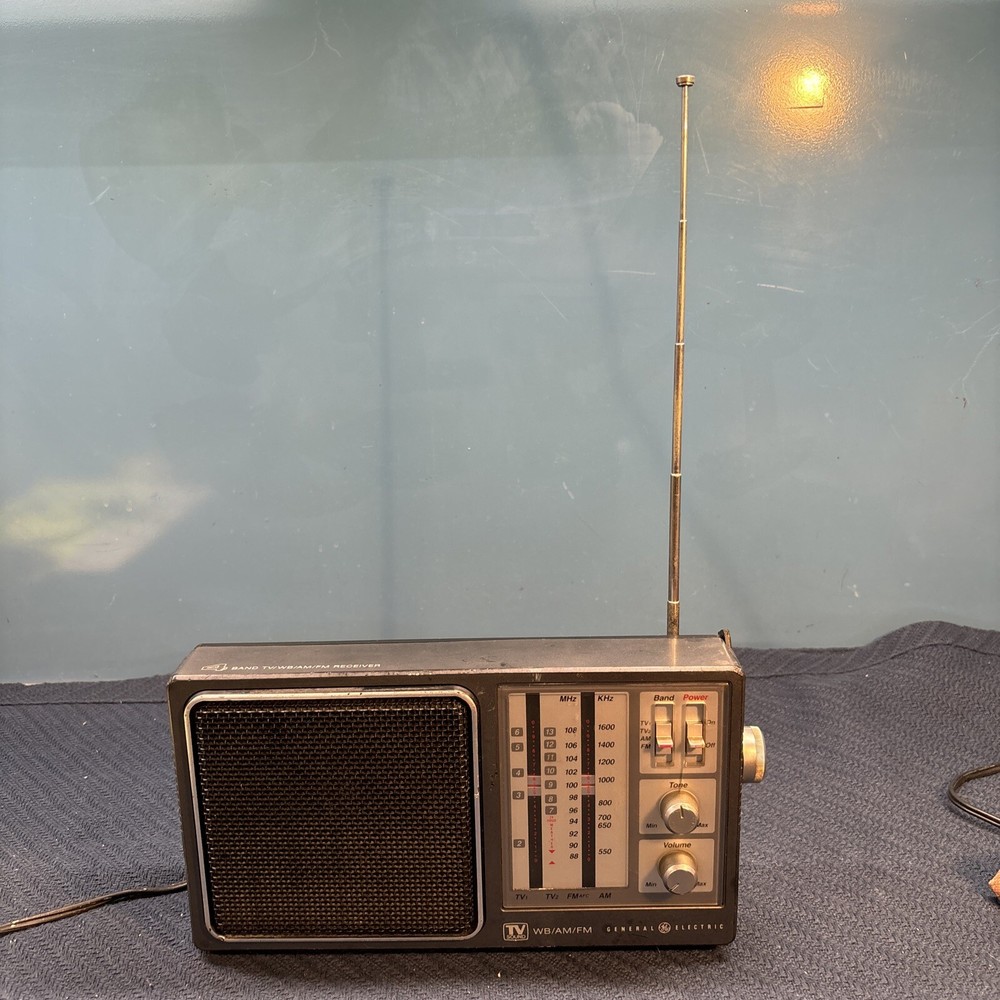 General Electric 7-2945A 4 Band Receiver TV/WB/AM/FM Radio 7-2945A TV Sound S-3