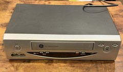 GE VG4270 VCR – Works Perfectly No Remote