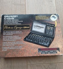 Sharp IQ-8300M Electronic Organizer