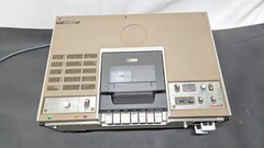 RARE Vintage Sony BetamaxVideo CassetteRecorder SLO 260 Powers On UNTESTED