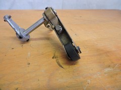 Revox A-77 (S.L.S.) with dolby Reel to Reel Part – Pinch Roller Assembly.